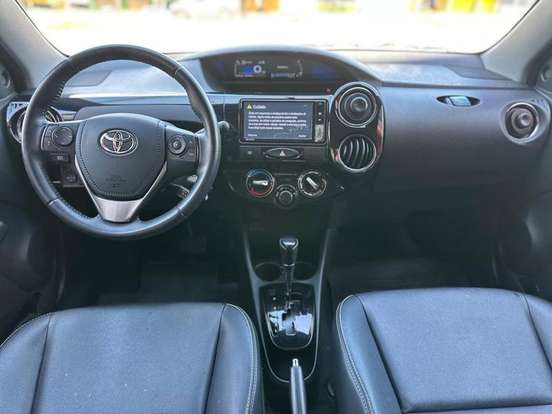 TOYOTA-ETIOS-1.5 XLS 16V FLEX 4P AUTOMÁTICO TOYOTA-ETIOS-2017