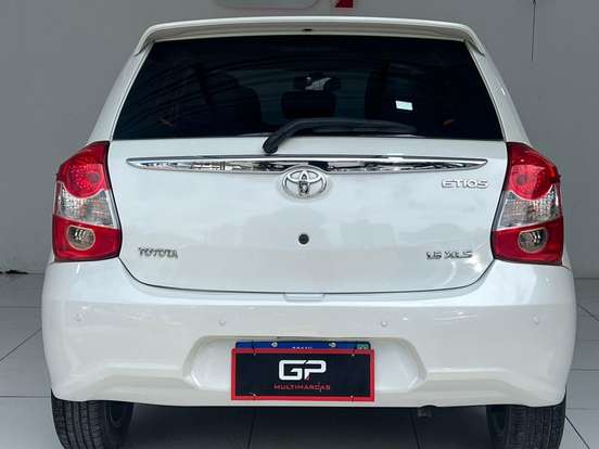TOYOTA-ETIOS-2017