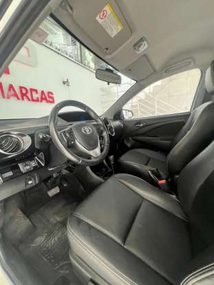 TOYOTA-ETIOS-2017