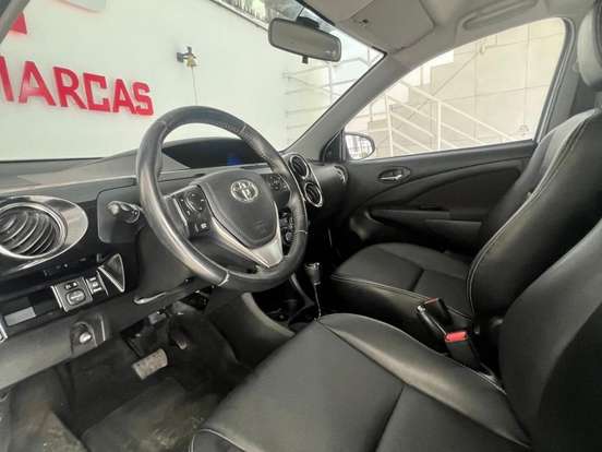 TOYOTA-ETIOS-1.5 XLS SEDAN 16V FLEX 4P AUTOMÁTICO TOYOTA-ETIOS-2017