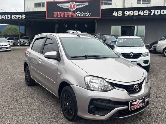 TOYOTA-ETIOS-1.5 XS 16V FLEX 4P AUTOMÁTICO TOYOTA-ETIOS-2017