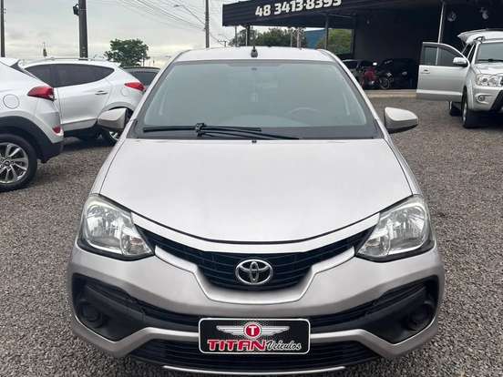 TOYOTA-ETIOS-1.5 XS 16V FLEX 4P AUTOMÁTICO TOYOTA-ETIOS-2017