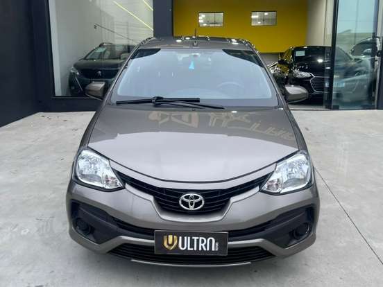 TOYOTA-ETIOS-1.5 XS 16V FLEX 4P AUTOMÁTICO TOYOTA-ETIOS-2017