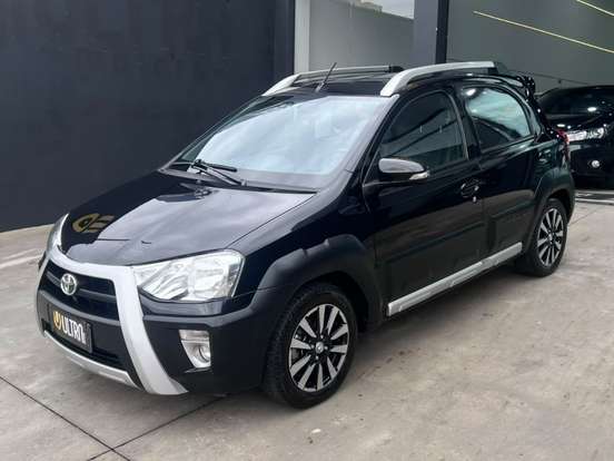 TOYOTA-ETIOS CROSS-2018