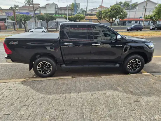 TOYOTA-HILUX-2.8 D-4D TURBO DIESEL CD POWER PACK 4X4 AUTOMÁTICO TOYOTA-HILUX-2025