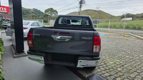 TOYOTA-HILUX-2.8 D-4D TURBO DIESEL CD SRV 4X4 AUTOMÁTICO TOYOTA-HILUX-2026