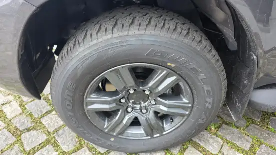 TOYOTA-HILUX-2026