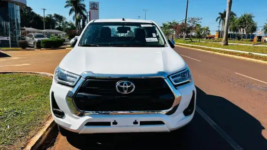 TOYOTA-HILUX-2026