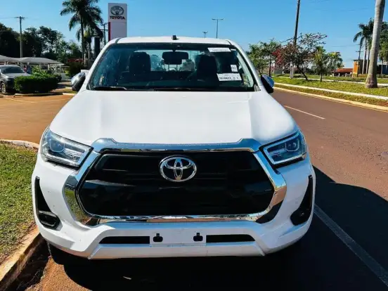 TOYOTA-HILUX-2.8 D-4D TURBO DIESEL CD SRV 4X4 AUTOMÁTICO TOYOTA-HILUX-2026