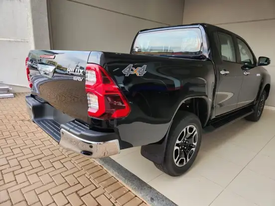 TOYOTA-HILUX-2.8 D-4D TURBO DIESEL CD SRV 4X4 AUTOMÁTICO TOYOTA-HILUX-2026