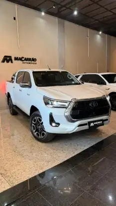 TOYOTA-HILUX-2024