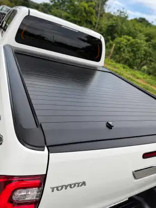 TOYOTA-HILUX-2022