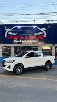 TOYOTA-HILUX-2019