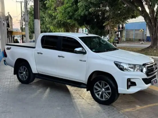TOYOTA-HILUX-2.8 SRV 4X4 CD 16V DIESEL 4P AUTOMÁTICO TOYOTA-HILUX-2019