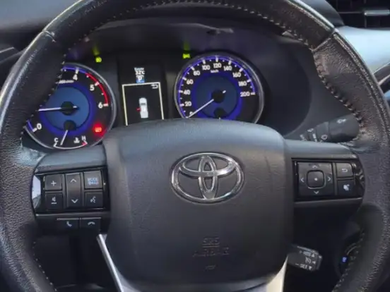 TOYOTA-HILUX-2.8 SRV 4X4 CD 16V DIESEL 4P AUTOMÁTICO TOYOTA-HILUX-2019