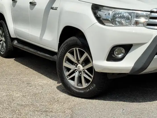 TOYOTA-HILUX-2.8 SRV 4X4 CD 16V DIESEL 4P AUTOMÁTICO TOYOTA-HILUX-2016