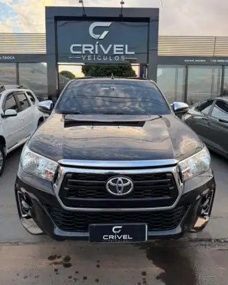 TOYOTA-HILUX-2019