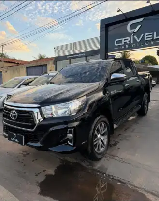 TOYOTA-HILUX-2019