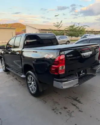 TOYOTA-HILUX-2019