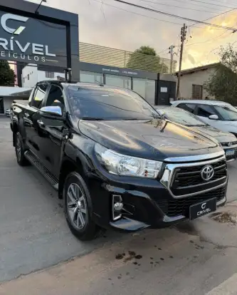 TOYOTA-HILUX-2019