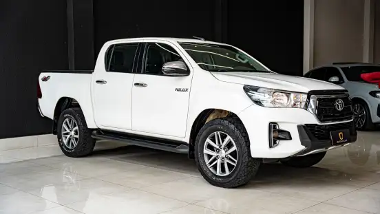 TOYOTA-HILUX-2020