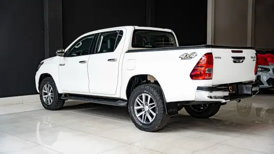 TOYOTA-HILUX-2020