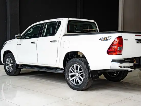 TOYOTA-HILUX-2.8 SRV 4X4 CD 16V DIESEL 4P AUTOMÁTICO TOYOTA-HILUX-2020
