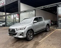 TOYOTA HILUX 2.8 SRX 4X4 CD 16V DIESEL 4P AUTOMÁTICO TOYOTA HILUX 2.8 SRX 4X4 CD 16V DIESEL 4P AUTOMÁTICO