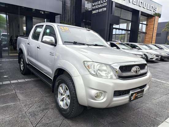 TOYOTA-HILUX-2010