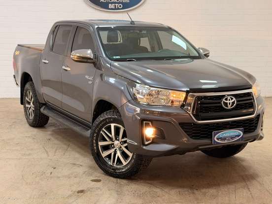 TOYOTA-HILUX-2019
