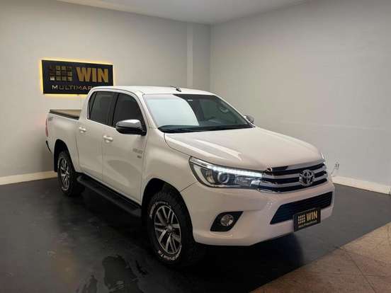 TOYOTA-HILUX-2.7 SRV 4X4 CD 16V FLEX 4P AUTOMÁTICO TOYOTA-HILUX-2017