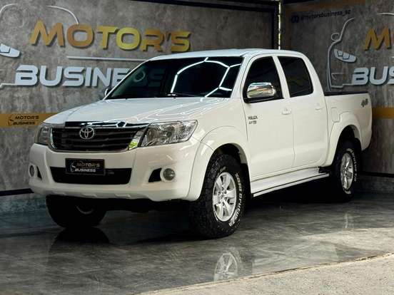 TOYOTA-HILUX-2013
