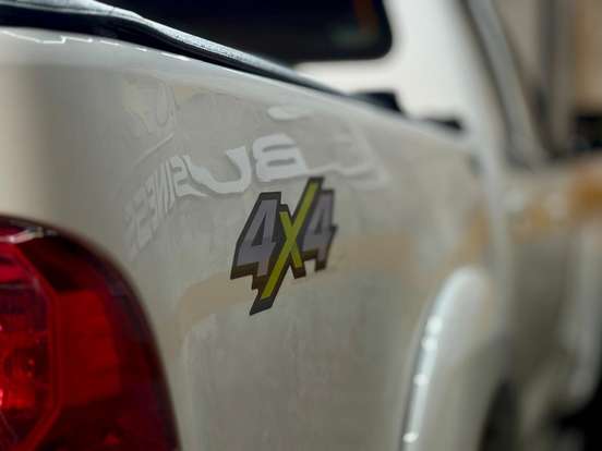 TOYOTA-HILUX-2013