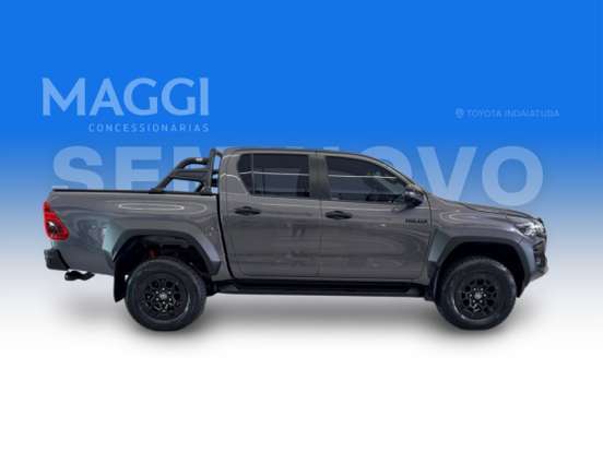 TOYOTA-HILUX-2.8 D-4D TURBO DIESEL CD GR-S 4X4 AUTOMÁTICO TOYOTA-HILUX-2024