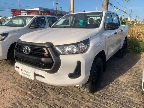 TOYOTA-HILUX-2024