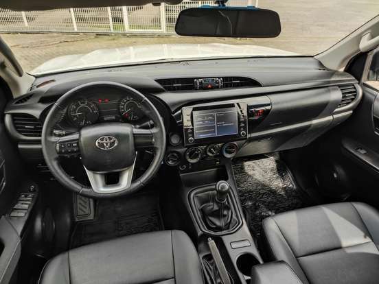 TOYOTA-HILUX-2.8 D-4D TURBO DIESEL CD POWER PACK 4X4 MANUAL TOYOTA-HILUX-2023