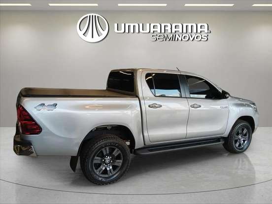 TOYOTA-HILUX-2025