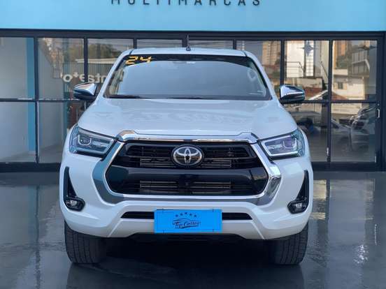 TOYOTA-HILUX-2.8 D-4D TURBO DIESEL CD SRX 4X4 AUTOMÁTICO TOYOTA-HILUX-2023