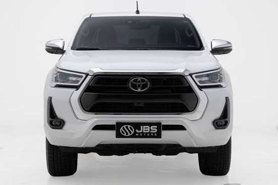 TOYOTA-HILUX-2024
