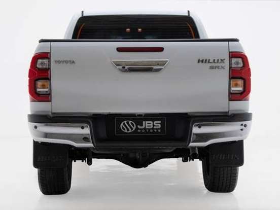 TOYOTA-HILUX-2.8 D-4D TURBO DIESEL CD SRX 4X4 AUTOMÁTICO TOYOTA-HILUX-2024