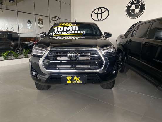 TOYOTA-HILUX-2.8 D-4D TURBO DIESEL CD SRX 4X4 AUTOMÁTICO TOYOTA-HILUX-2026