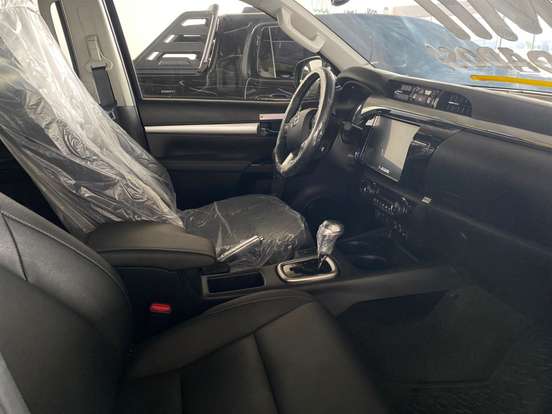 TOYOTA-HILUX-2026