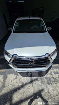TOYOTA-HILUX-2026
