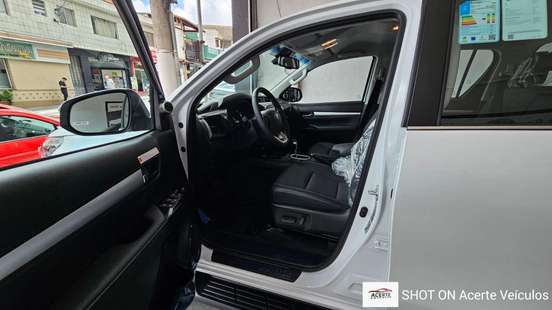 TOYOTA-HILUX-2026