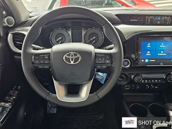 TOYOTA-HILUX-2.8 D-4D TURBO DIESEL CD SRX 4X4 AUTOMÁTICO TOYOTA-HILUX-2026