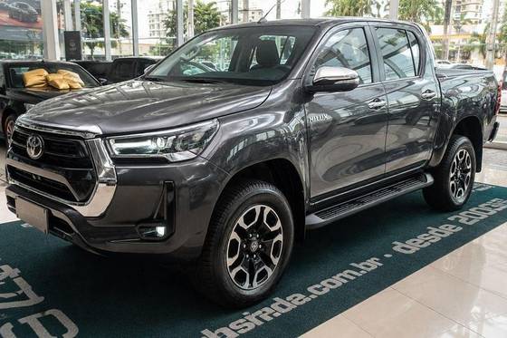 TOYOTA HILUX 2.8 D-4D TURBO DIESEL CD SRX 4X4 AUTOMÁTICO