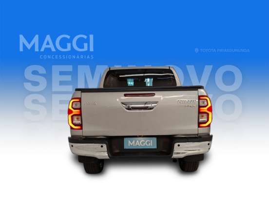TOYOTA-HILUX-2.8 D-4D TURBO DIESEL CD SRX 4X4 AUTOMÁTICO TOYOTA-HILUX-2022