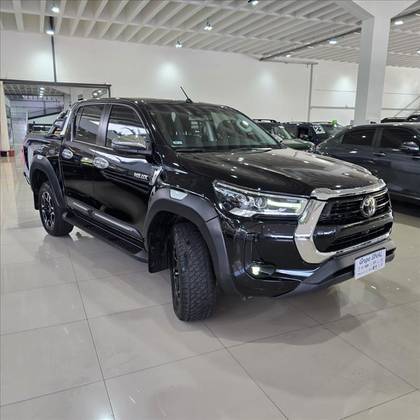 TOYOTA HILUX 2.8 D-4D TURBO DIESEL CD SRX LIMITED 4X4 AUTOMÁTICO