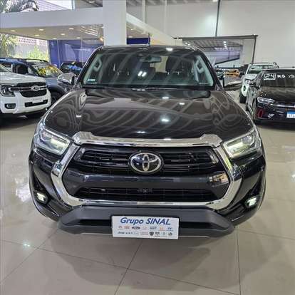 TOYOTA-HILUX-2.8 D-4D TURBO DIESEL CD SRX LIMITED 4X4 AUTOMÁTICO TOYOTA-HILUX-2022