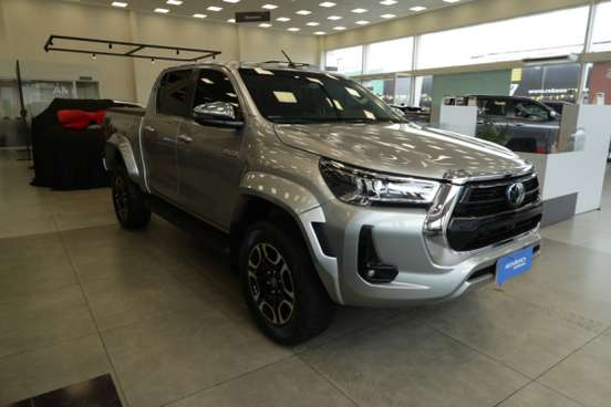 TOYOTA-HILUX-2024
